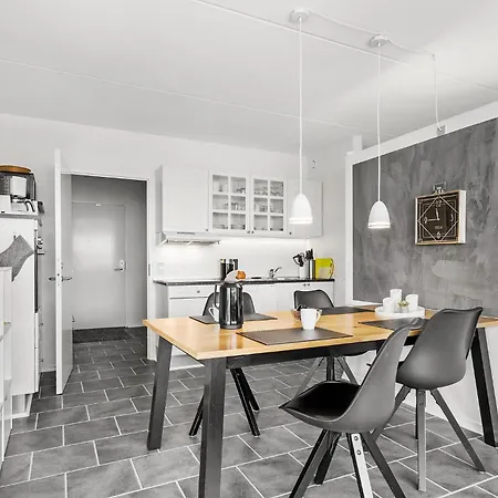 Apartment 2 Bedroom In